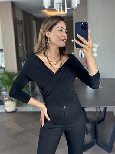 Siyah Çapraz Detay Uzun Kollu Sandy Kadın Bluz