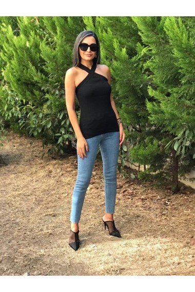 Siyah Çapraz Triko Bluz