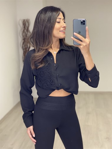 Siyah Cebi Örgü Detay Krinkıl Kadın Gömlek