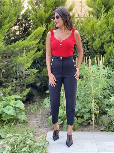 Siyah Cebi Üç Düğme Detay Gabardin Kadın Pantolon