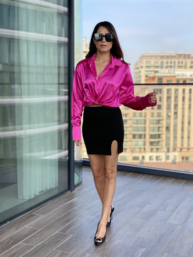 Siyah Çelik Belden Lastikli Yırtmaçlı Mini Etek