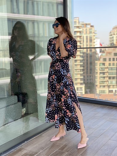 Siyah Çiçek Desenli Asimetrik Maksi Boy Elbise