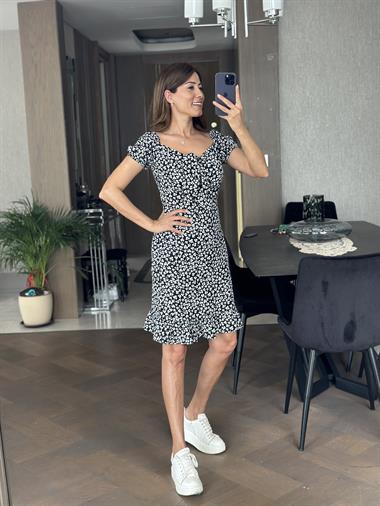 Siyah Çıtır Desen Kolu Lastikli Önü Bağlama Detay Kadın Elbise
