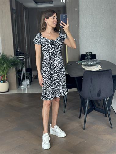 Siyah Çıtır Desen Kolu Lastikli Önü Bağlama Detay Kadın Elbise