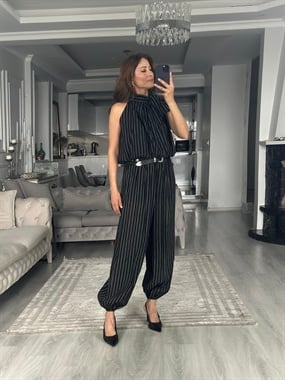 Siyah Çizgili Boyundan Bağlamalı Kadın Bluz