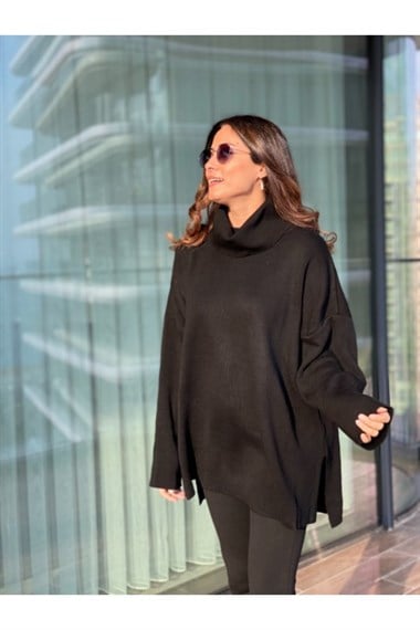 Siyah Degaje Yaka Triko Kazak