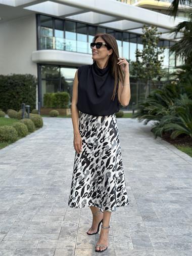 Siyah Degaje Yaka Vatkalı Kadın Bluz