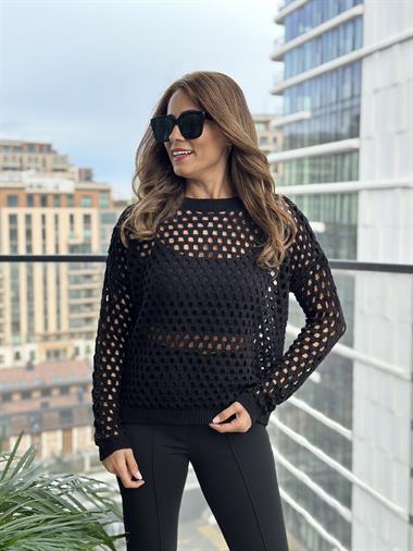 Siyah Dekolte Örgülü Kadın Triko Kazak