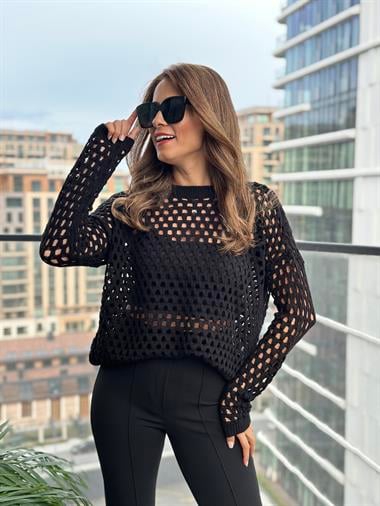 Siyah Dekolte Örgülü Kadın Triko Kazak