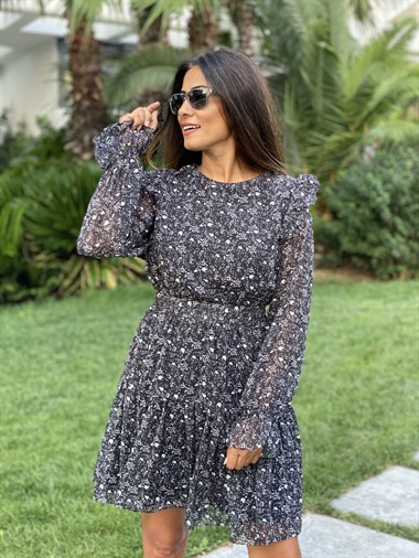 Siyah Desenli Omzu Volanlı Kuşaklı Şifon Kadın Elbise