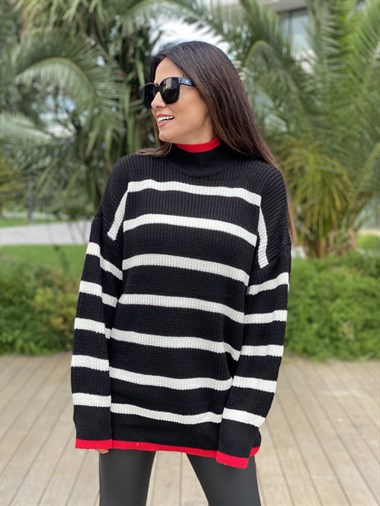 Siyah Dik Yaka Çizgili Triko Kadın Kazak