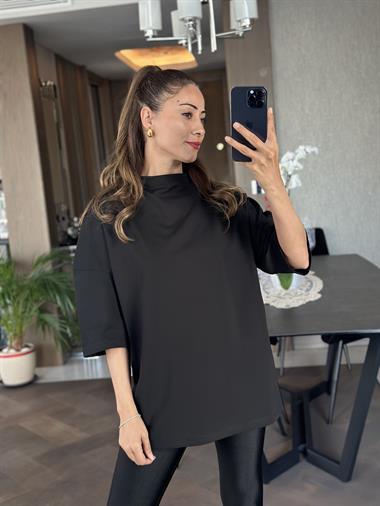 Siyah Dik Yaka Truvakar Kol Oversize Basic Kadın T-Shirt