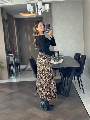 Siyah Dlvn Kayık Yaka Uzun Kollu Yanları Büzgülü Kadın Bluz