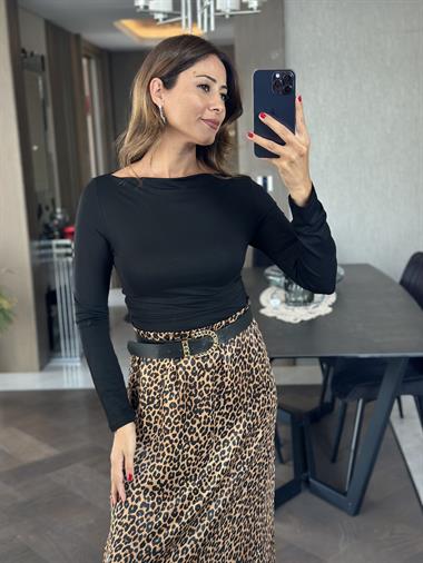 Siyah Dlvn Kayık Yaka Uzun Kollu Yanları Büzgülü Kadın Bluz