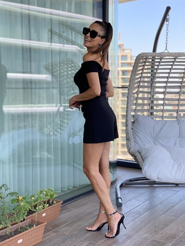 Siyah Düğme Detaylı Kadın Şort