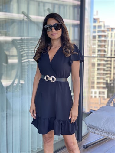 Siyah Eteği Ve Kolları Volanlı Belden Lastikli Kadın Elbise