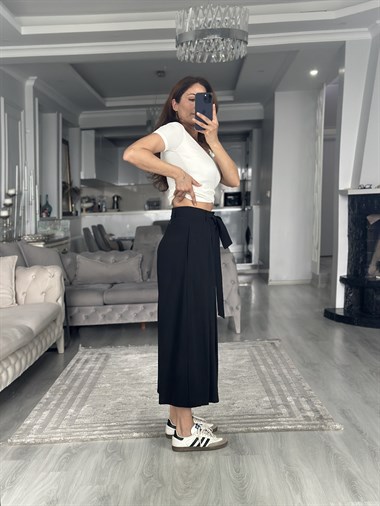 Siyah Etek Görünümlü Pileli Kuşaklı Kadın Pantolon