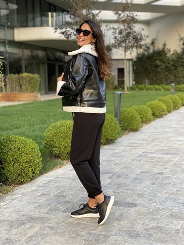 Siyah Geniş Yaka Kıvırcık Deri Kadın Mont