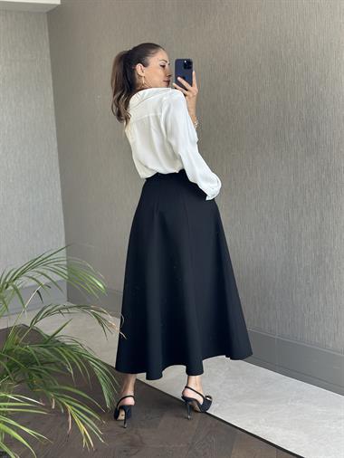 Siyah Godeli Yandan Yırtmaçlı Cepli Kadın Midi Boy Etek