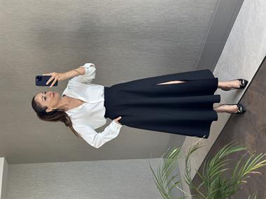 Siyah Godeli Yandan Yırtmaçlı Cepli Kadın Midi Boy Etek