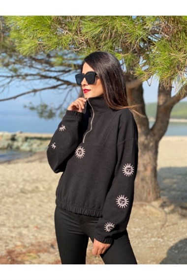 Siyah Güneş Nakışlı Sweatshirt