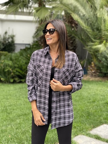 Siyah İki Cepli Oversize Tüvit Kadın Gömlek