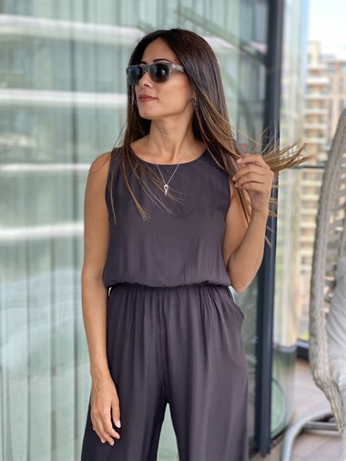 Siyah Jakarlı Beli Lastikli Kadın Tulum