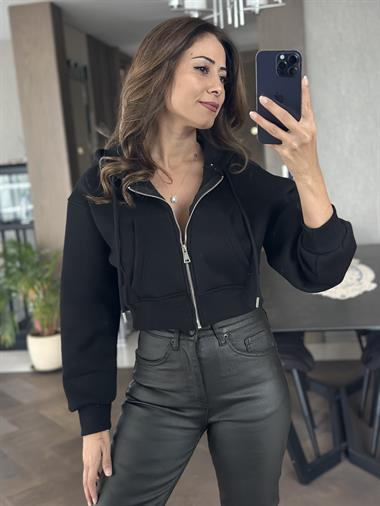 Siyah Kanguru Cep Fermuarlı Kapüşonlu Kadın Crop Sweatshirt