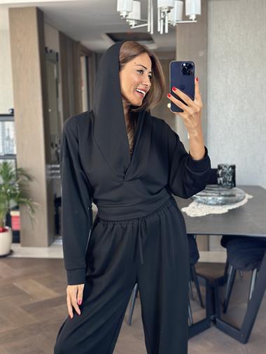 Siyah Kapüşonlu Sweat Düz Paça Pantolon Kadın İkili Takım