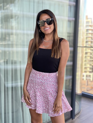 Siyah Kare Yaka Kaşkorse Atlet