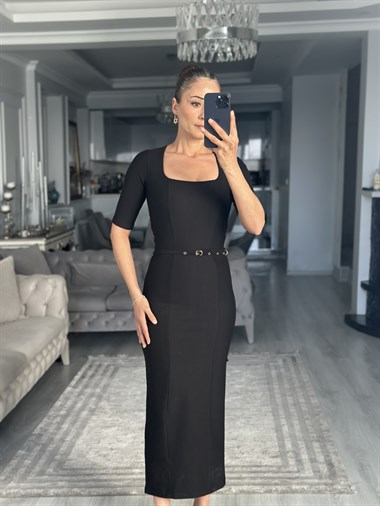 Siyah Kare Yaka Kemerli Kadın Kalem Elbise 