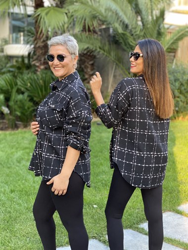 Siyah Kareli Cebi Kapaklı Tüvit Kadın Gömlek