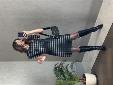 Siyah Kareli Vatkalı Arkası Fermuarlı Sıfır Kol Tüvit Kadın Mini Elbise