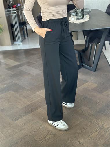 Siyah Karol Beli Lastikli Ve Bağcıklı Bol Paça Kadın Kumaş Pantolon