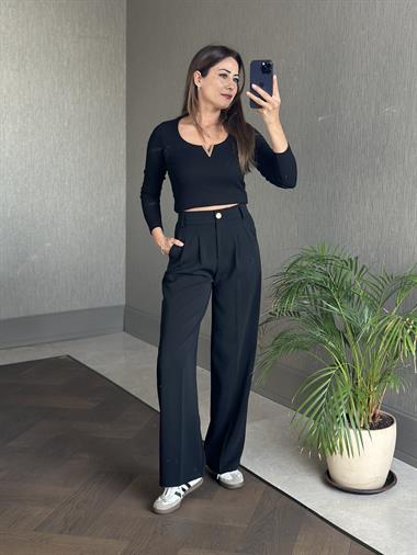 Siyah Karol Gold Düğmeli Arka Beli Lastikli Geniş Paça Kumaş Kadın Pantolon