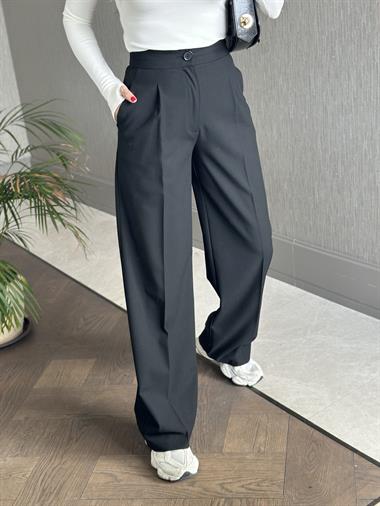 Siyah Karol Kalın Kemerli Cepli Kadın Kumaş Pantolon