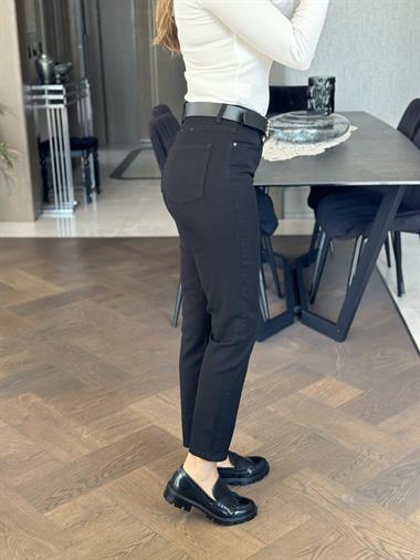 Siyah Karol Mom Fit Kadın Jean Pantolon