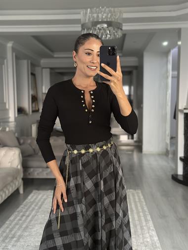Siyah Karol Patlı Çıtçıtlı Uzun Kollu Kadın Body