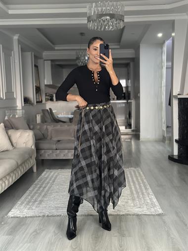 Siyah Karol Patlı Çıtçıtlı Uzun Kollu Kadın Body