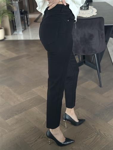 Siyah Karol Push Up Mom Kadın Jean Pantolon