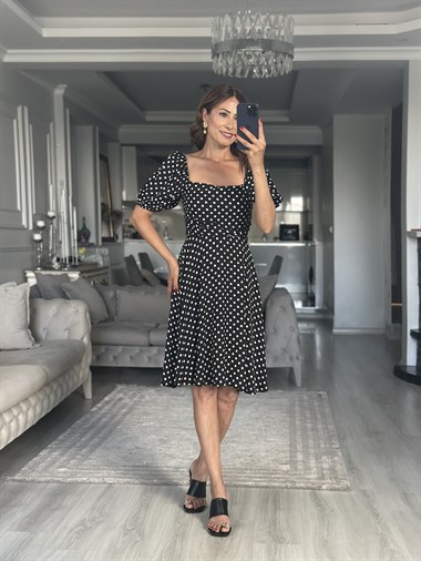 Siyah Karpuz Kol Puantiyeli Kısa Kadın Elbise 