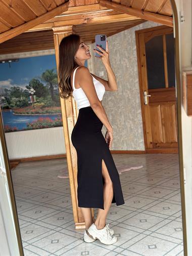 Siyah Kaşkorse Beli Lastikli Yırtmaçlı Kadın Etek