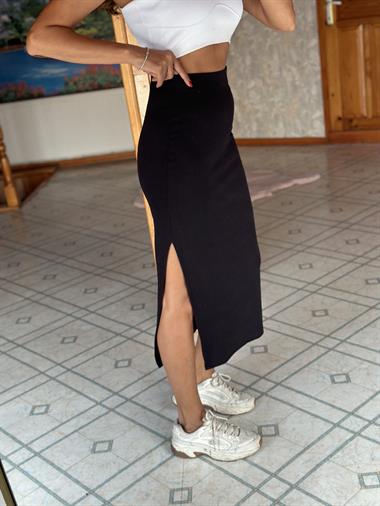 Siyah Kaşkorse Beli Lastikli Yırtmaçlı Kadın Etek