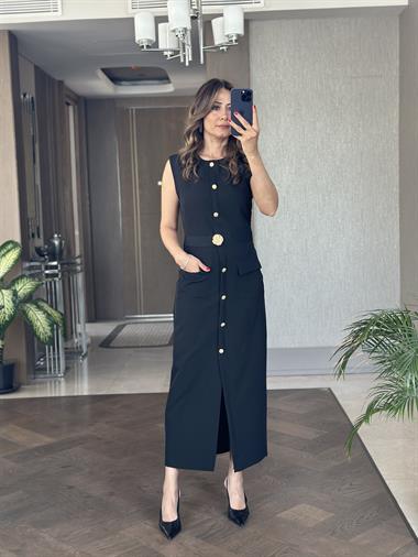 Siyah Kemeri Broş Detaylı Sıfır Kol Maksi Boy Kadın Elbise