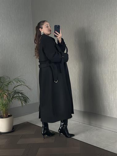 Siyah Kemerli Rahat Kesim Kadın Kaşe Kaban