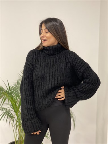 Siyah Kısa Balıkçı Yaka Kadın Kazak