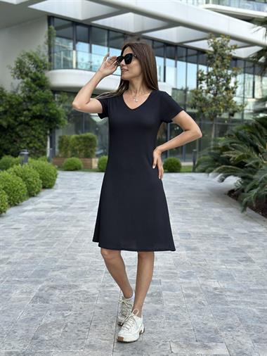 Siyah Kısa Kol V Yaka Gofre Kadın Elbise