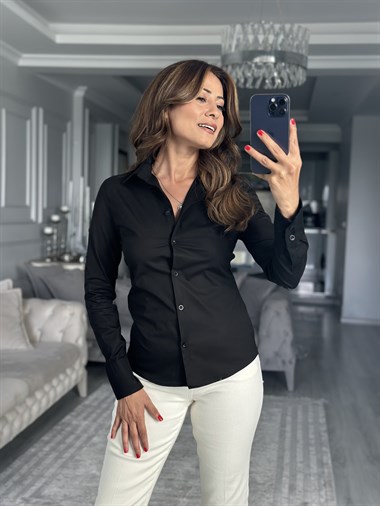 Siyah Kol Manşeti İki Düğmeli Slim Fit Kadın Gömlek
