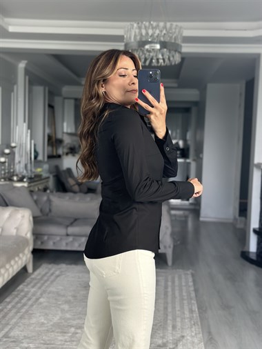 Siyah Kol Manşeti İki Düğmeli Slim Fit Kadın Gömlek
