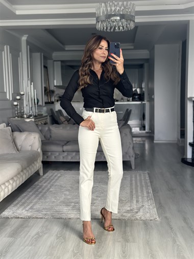 Siyah Kol Manşeti İki Düğmeli Slim Fit Kadın Gömlek